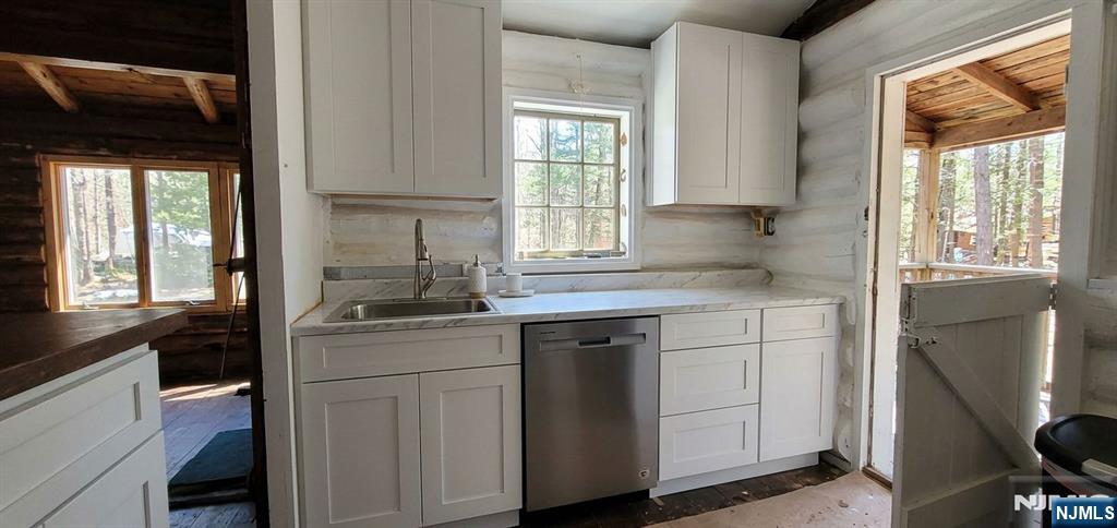 138 Bearfort Road West Milford, NJ 07480 - Photo 2 of 4