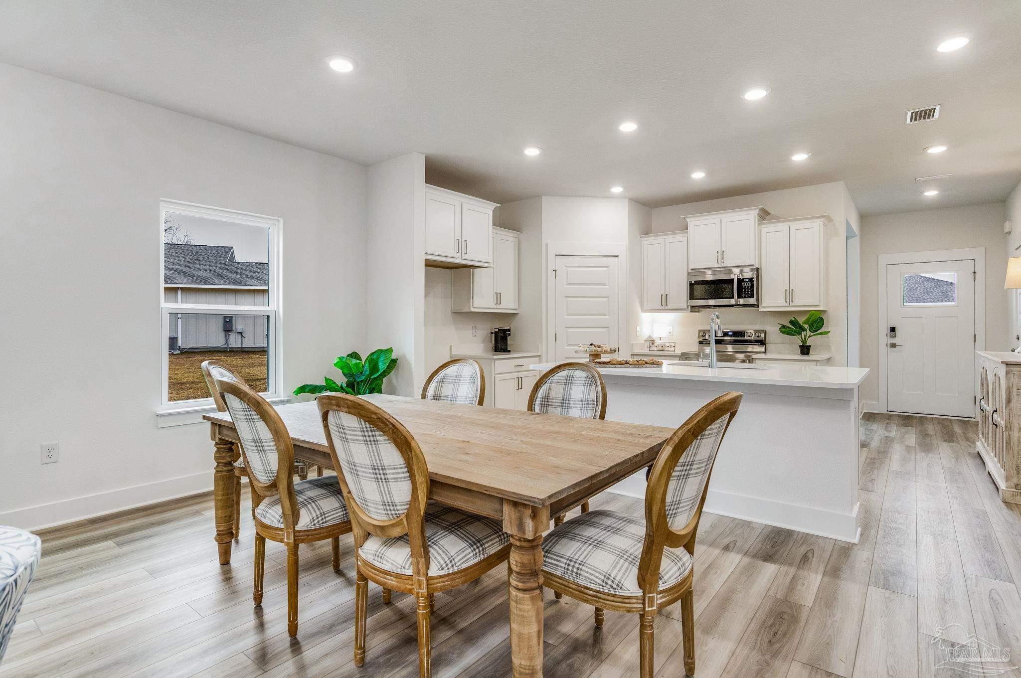 1949 Westhill Drive Cantonment, FL 32533 - Photo 9 of 35