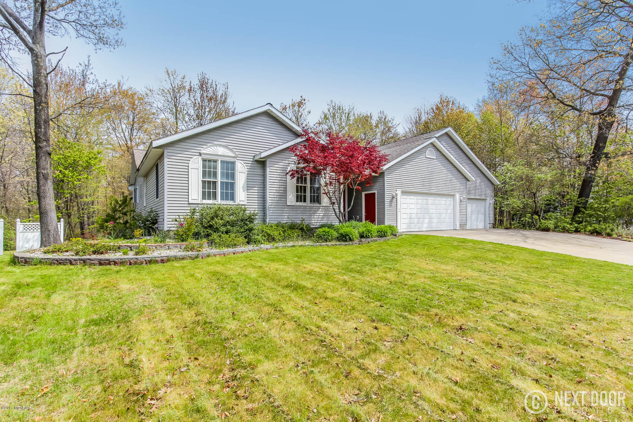 16777 Bridlepath Spring Lake, MI 49456 - Photo 3 of 35 16777 Bridlepath_0007Blended