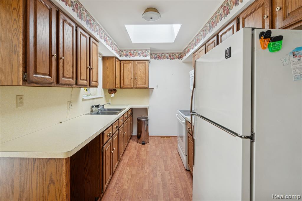 536 Rewold Drive Rochester, MI 48307 - Photo 21 of 38