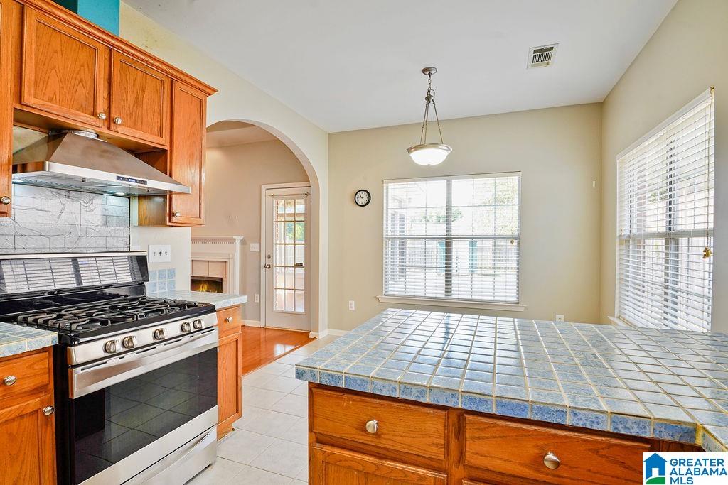 923 Daventry Trail Calera, AL 35040 - Photo 4 of 34