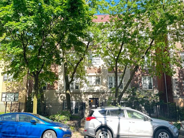 $1,300 | 4241 North Kenmore Avenue, Unit G6, Chicago, IL 60613