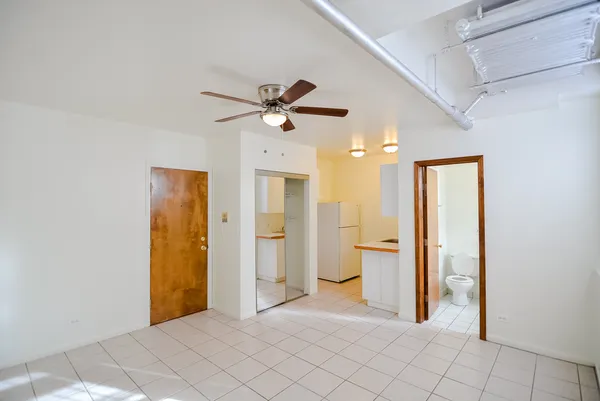 $1,300 | 4241 North Kenmore Avenue, Unit G6, Chicago, IL 60613