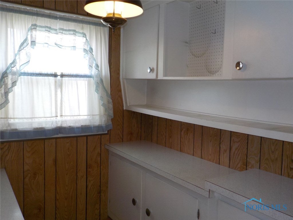 632 Southover Road Toledo, OH 43612 - Photo 9 of 13 Gallery Image 9