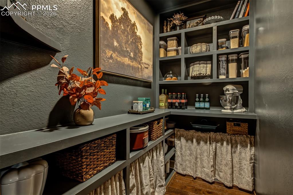 255 Jack Boot Way Monument, CO 80132 - Photo 13 of 32 Butler's Pantry