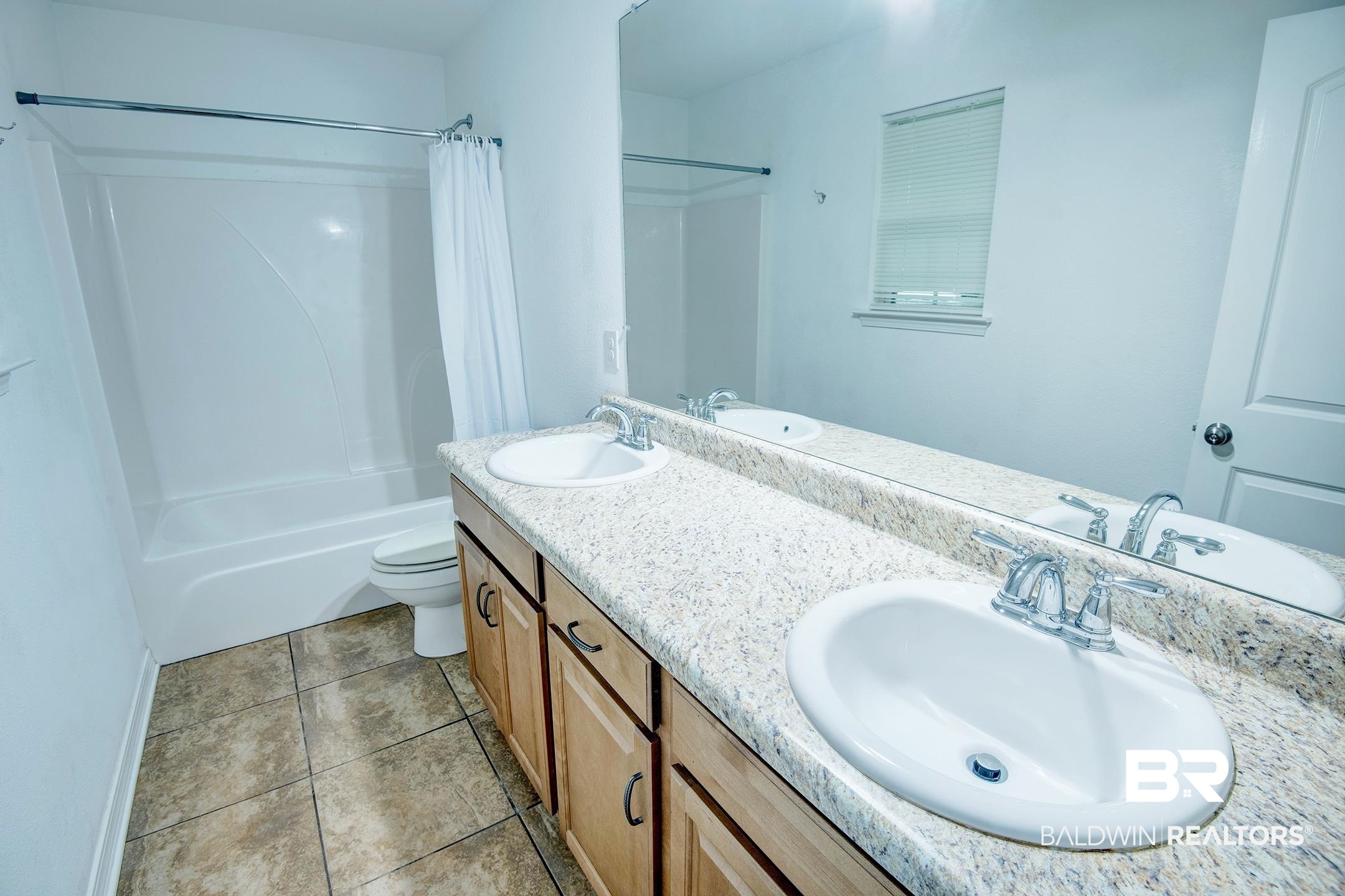6304 Henshaw Road Fairhope, AL 36532 - Photo 15 of 35