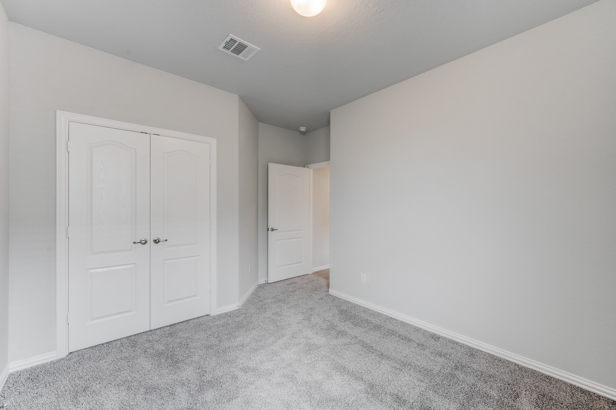 1229 Red Hills Drive Rosharon, TX 77583 - Photo 19 of 29 a view of an empty room