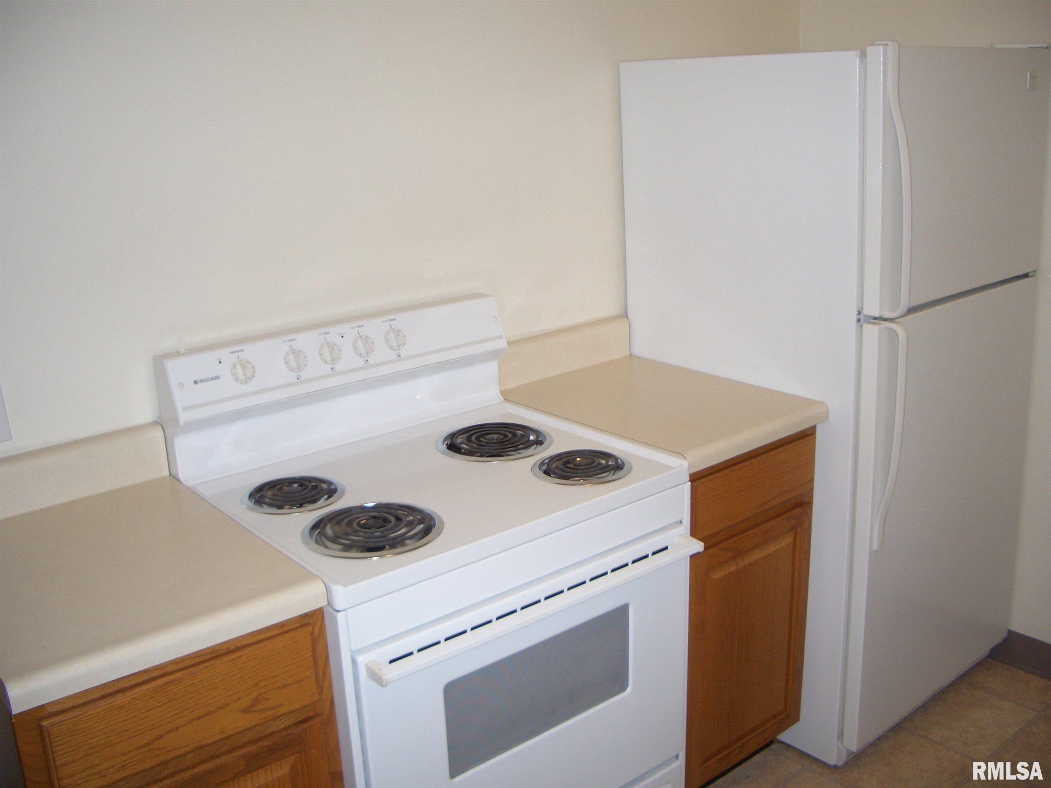 800 East Pierce Street Macomb, IL 61455 - Photo 6 of 8