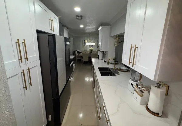 $4,500 | 6704 Inwood, North Lauderdale, FL 33068