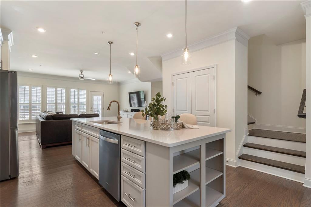605 Hanlon Way Alpharetta, GA 30009 - Photo 12 of 60