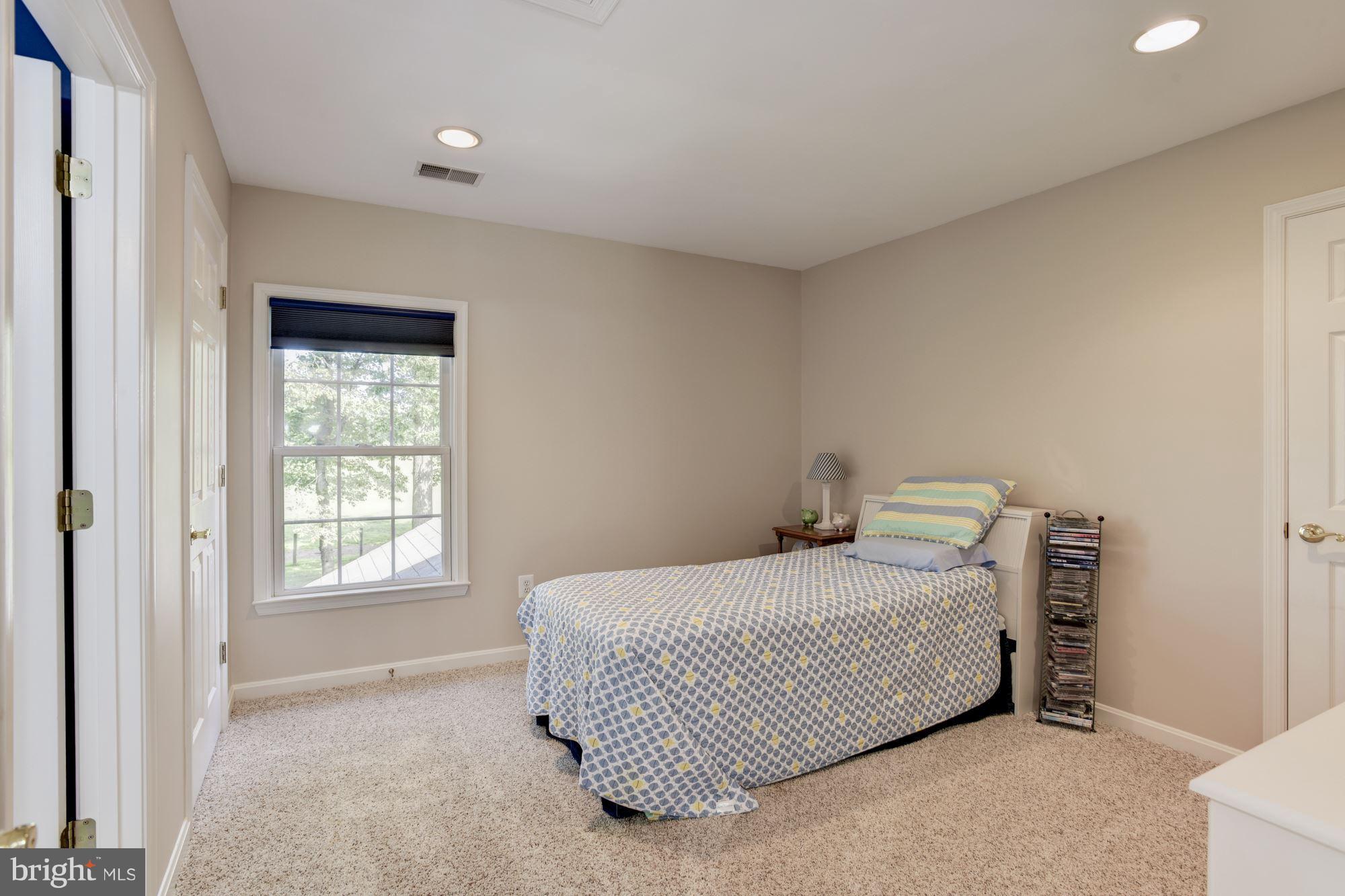 3842 Devonshire Road Hampstead, MD 21074 - Photo 18 of 30 Bedroom