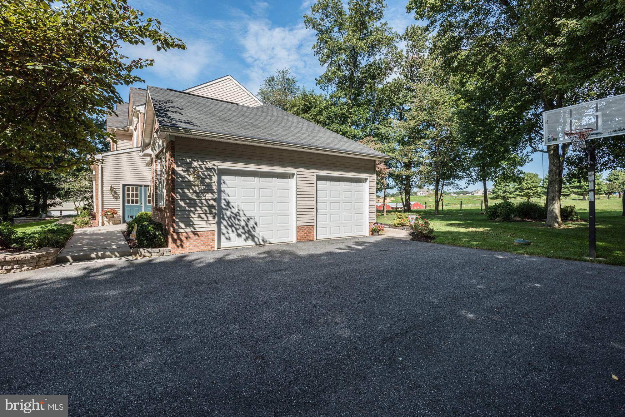 3842 Devonshire Road Hampstead, MD 21074 - Photo 27 of 30 super size garage