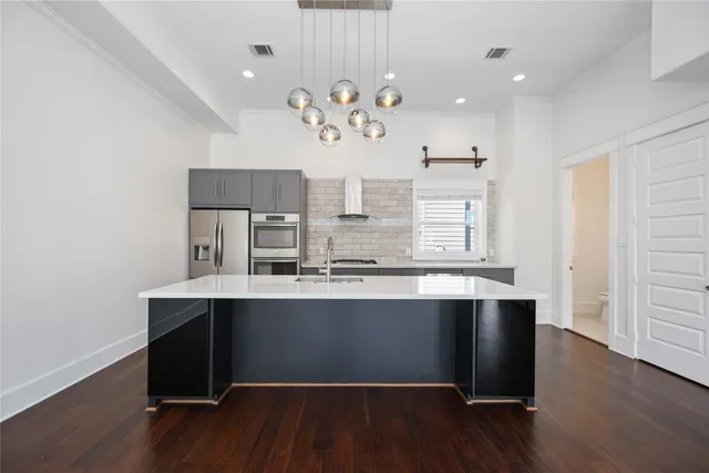 $3,100 | 2211 Detering Street, Unit B, Houston, TX 77007