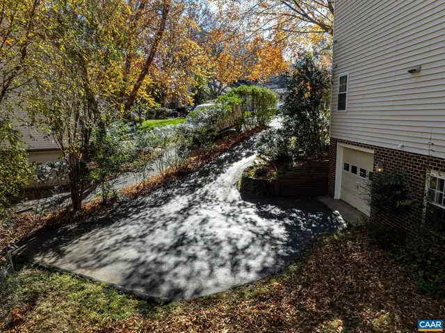 $619,900 | 1018 Ashby Place, Charlottesville, VA 22901