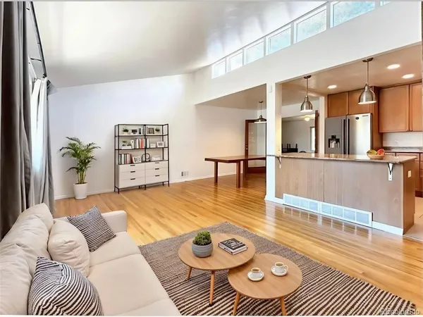 $2,700 | 13121 East 31st Avenue, Aurora, CO 80011