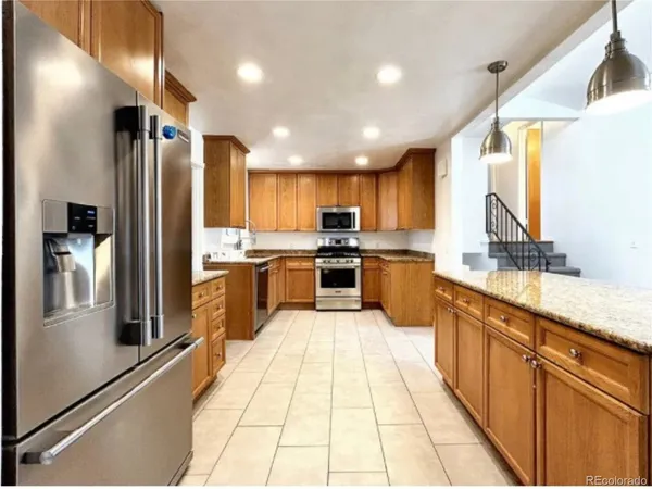 $2,700 | 13121 East 31st Avenue, Aurora, CO 80011