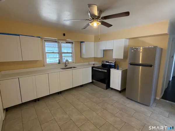 $2,600 | 79 Rangely Street, West Haven, CT 06516