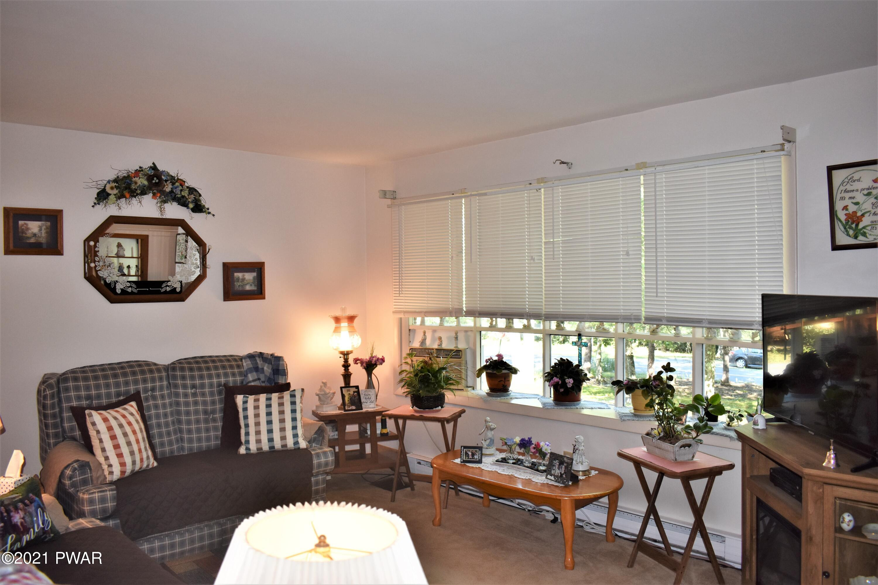 100 Summer Hill Road Hawley, PA 18428 - Photo 2 of 40