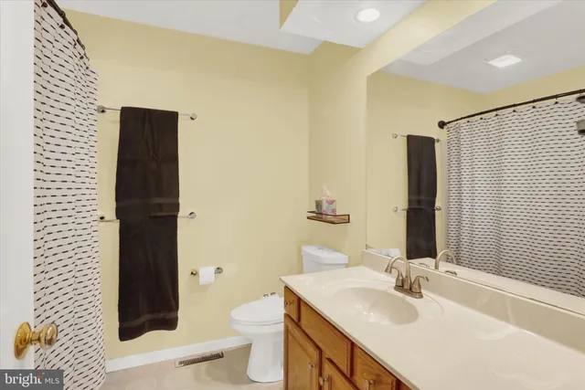 $460,000 | 123 Graystone Drive, Hummelstown, PA 17036