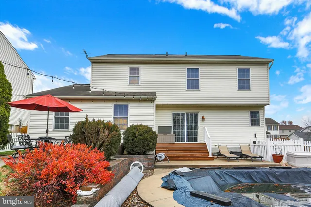 $460,000 | 123 Graystone Drive, Hummelstown, PA 17036