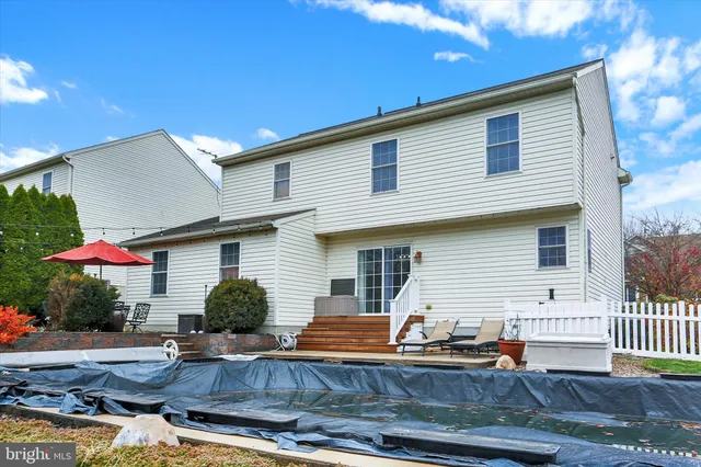 $460,000 | 123 Graystone Drive, Hummelstown, PA 17036