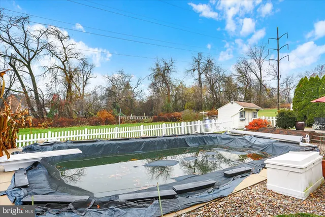 $460,000 | 123 Graystone Drive, Hummelstown, PA 17036