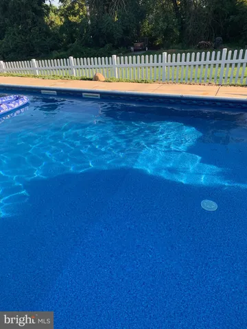 $460,000 | 123 Graystone Drive, Hummelstown, PA 17036