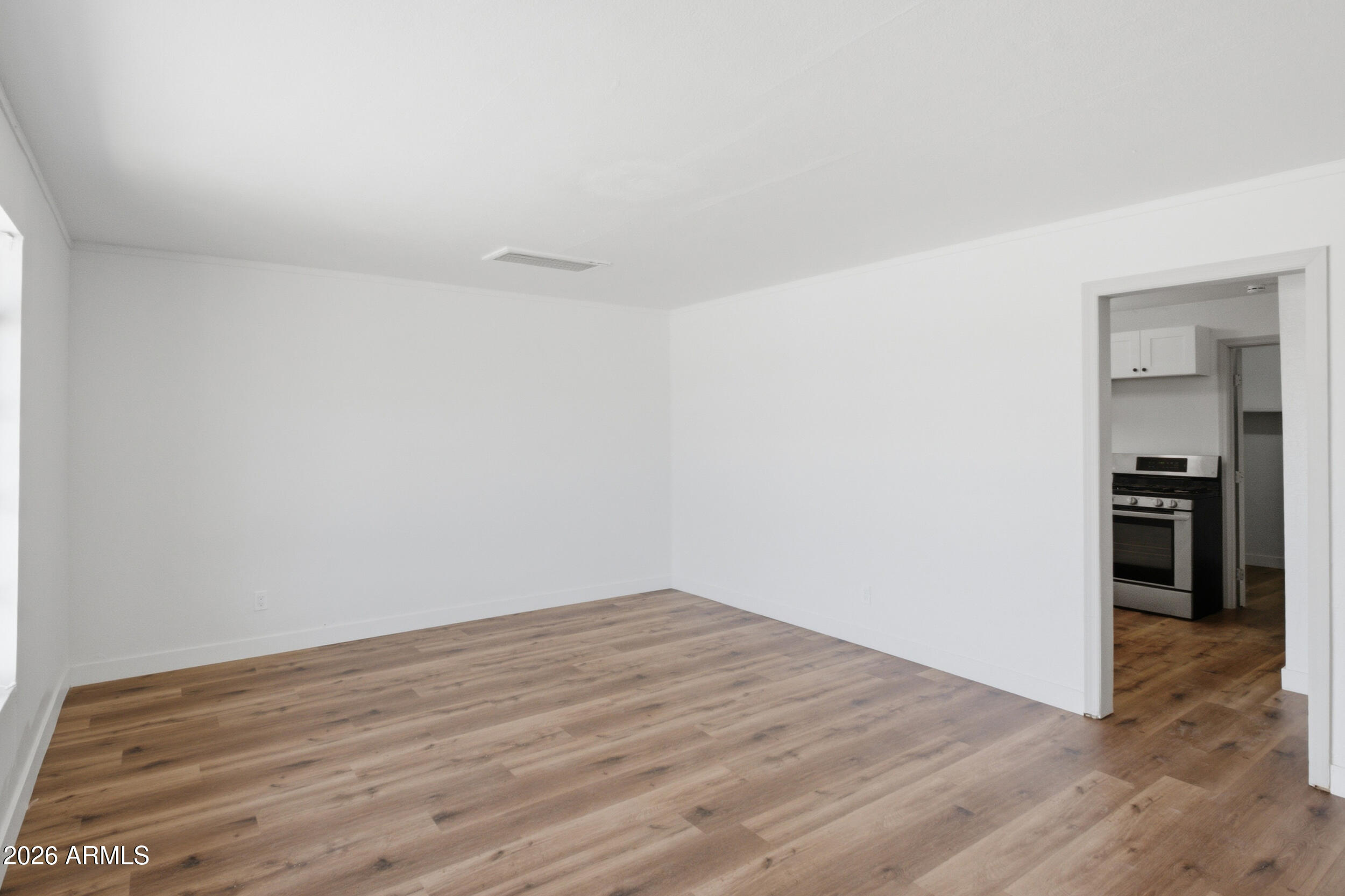 2114 West Rancho Drive Phoenix, AZ 85015 - Photo 4 of 17