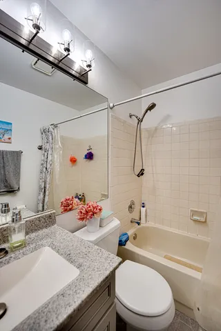 $339,900 | 1715 Riverwood Drive, Algonquin, IL 60102