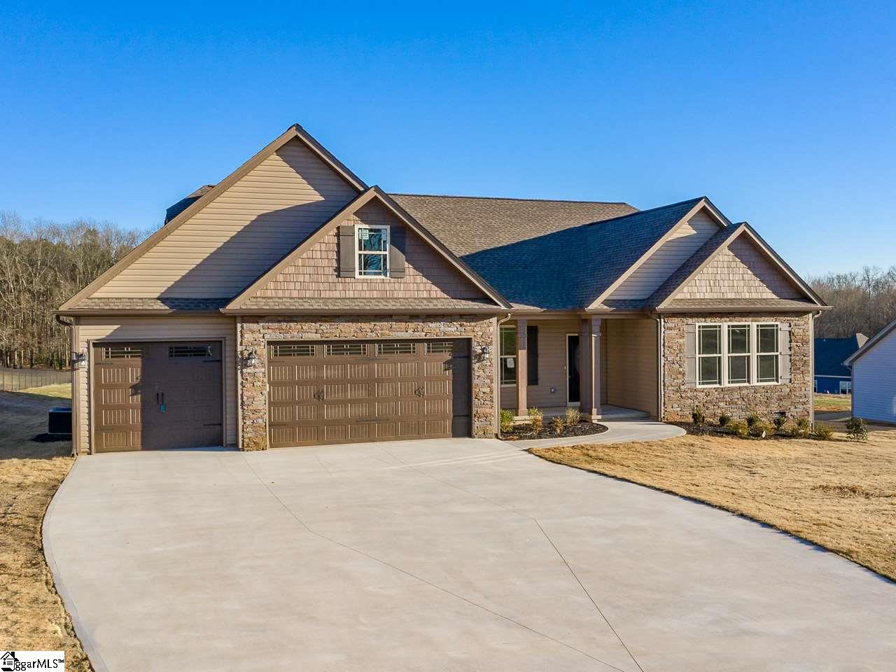636 Sloan Road Lyman, SC 29365 - Photo 1 of 27