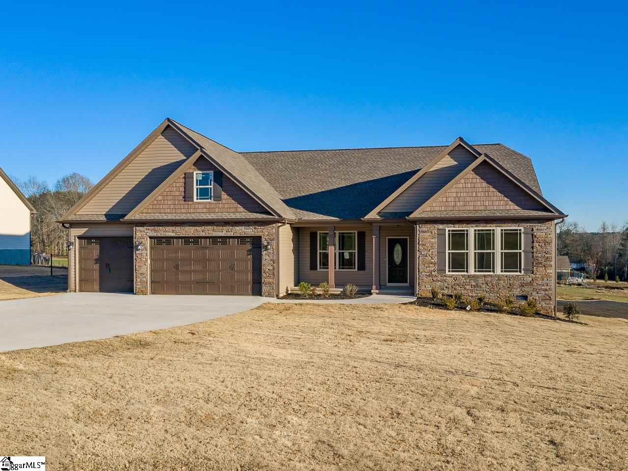636 Sloan Road Lyman, SC 29365 - Photo 3 of 27