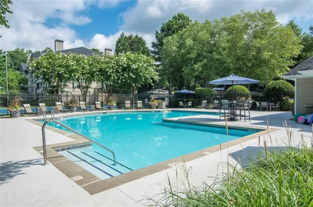 $1,910 | 9200 Roberts Drive, Unit 5504, Sandy Springs, GA 30350