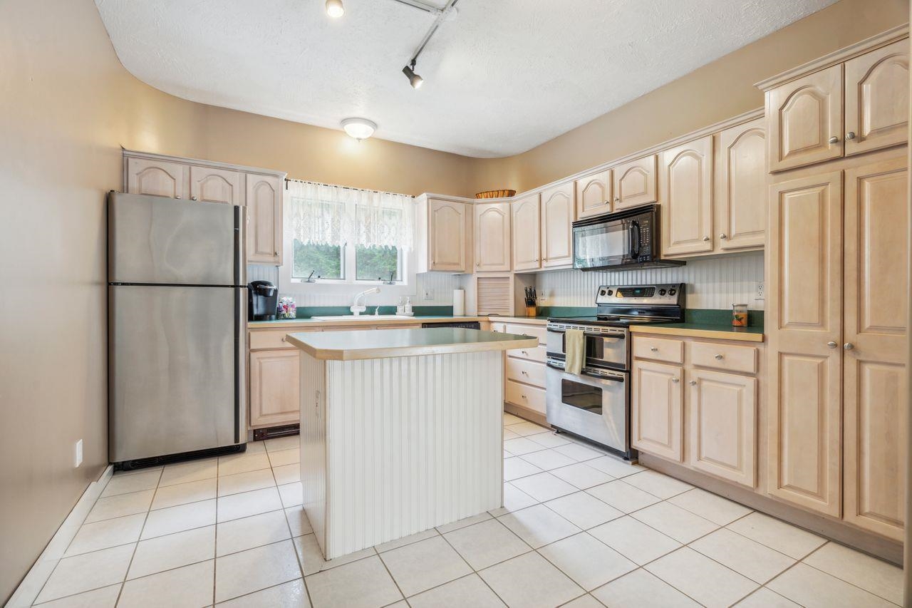 23 Beacon Hill Road Thornton, NH 03285 - Photo 34 of 37