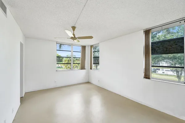 $259,900 | 1811 Sabal Palm Drive, Unit 203, Davie, FL 33324