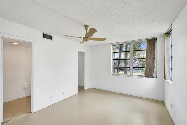 $259,900 | 1811 Sabal Palm Drive, Unit 203, Davie, FL 33324