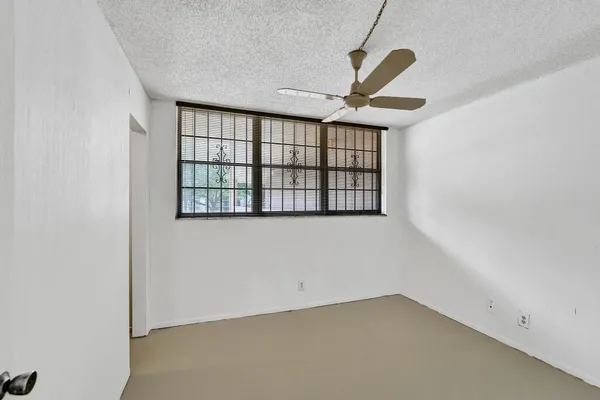 $259,900 | 1811 Sabal Palm Drive, Unit 203, Davie, FL 33324