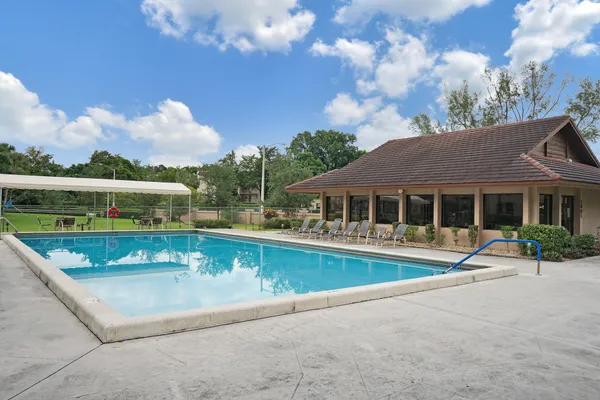 $259,900 | 1811 Sabal Palm Drive, Unit 203, Davie, FL 33324