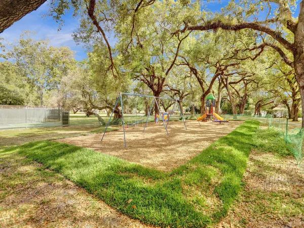 $259,900 | 1811 Sabal Palm Drive, Unit 203, Davie, FL 33324