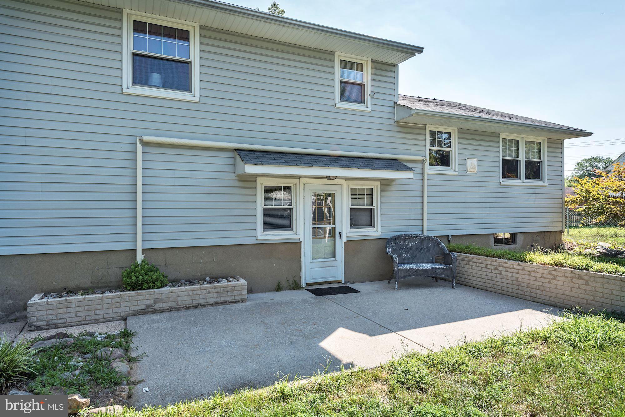 806 Cleveland Avenue Riverside, NJ 08075 - Photo 2 of 19 Rear Patio with Awning