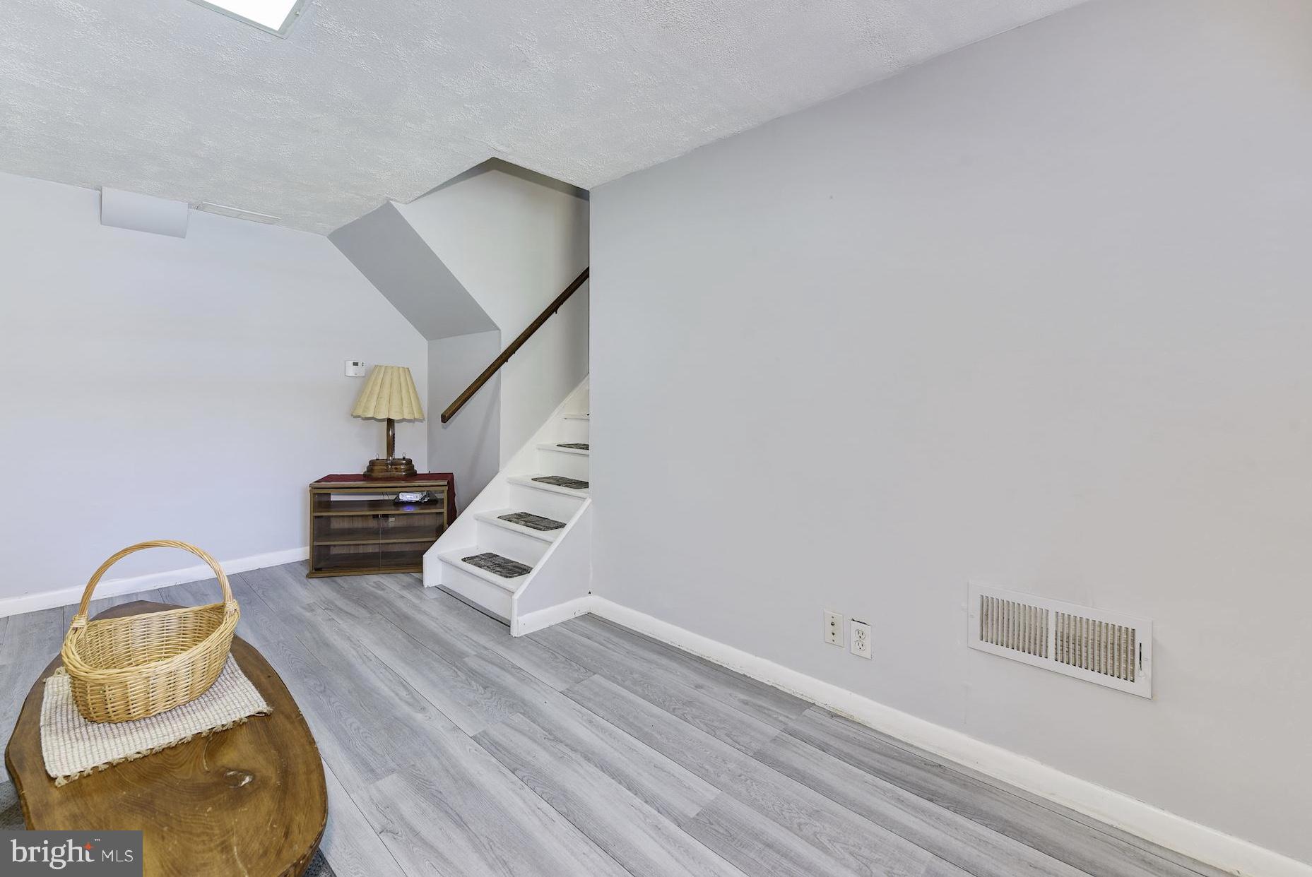 806 Cleveland Avenue Riverside, NJ 08075 - Photo 9 of 19 Family Room