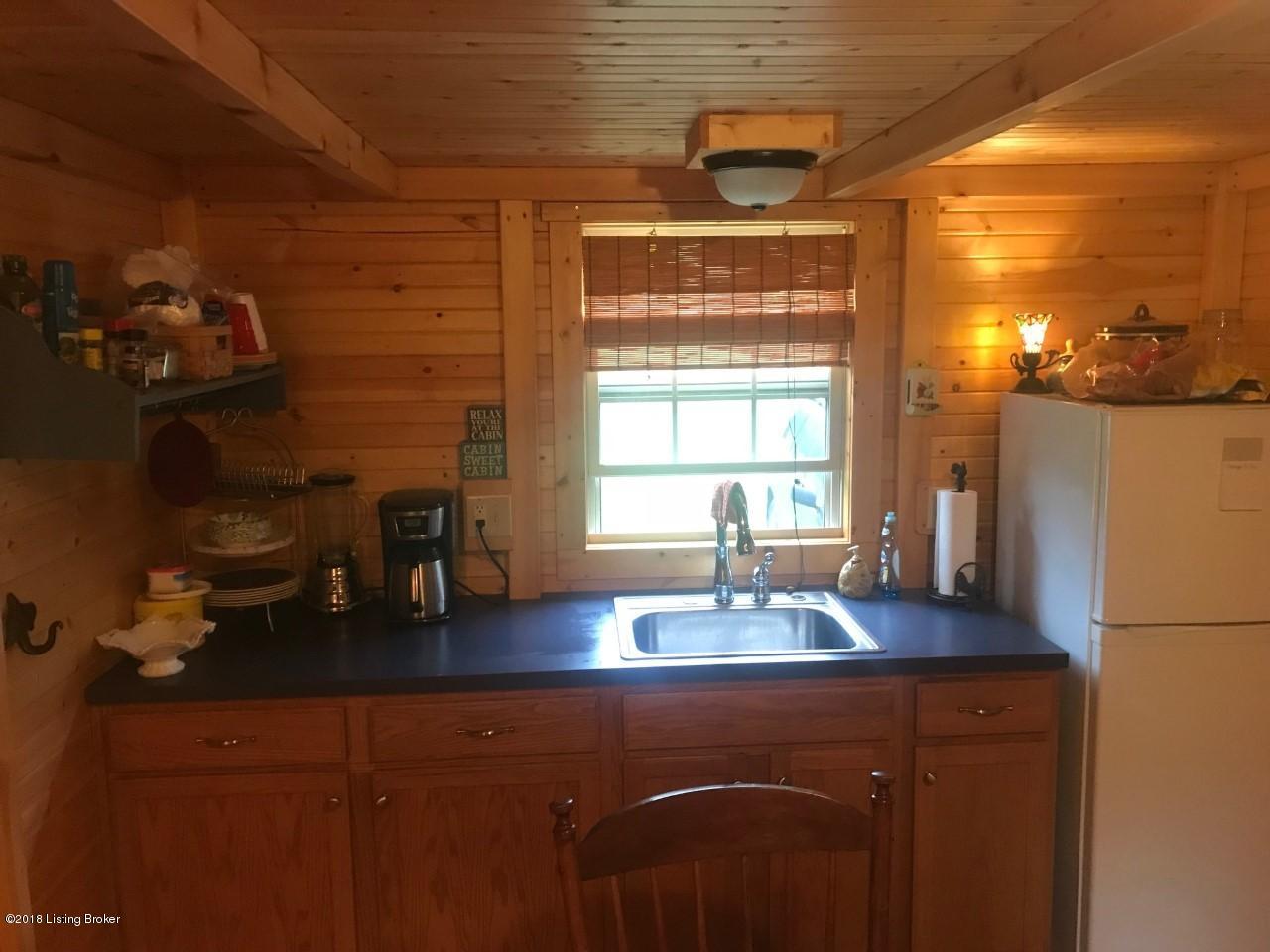 393 Coopers Point Road Leitchfield, KY 42754 - Photo 6 of 15 thumbnail_IMG_0303