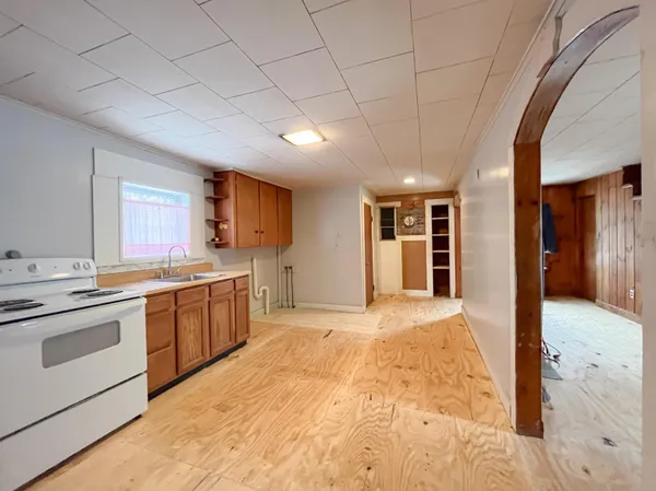 $190,000 | 113 Meadow Street, Littleton, NH 03561