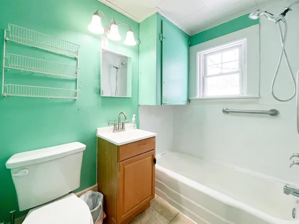 $190,000 | 113 Meadow Street, Littleton, NH 03561