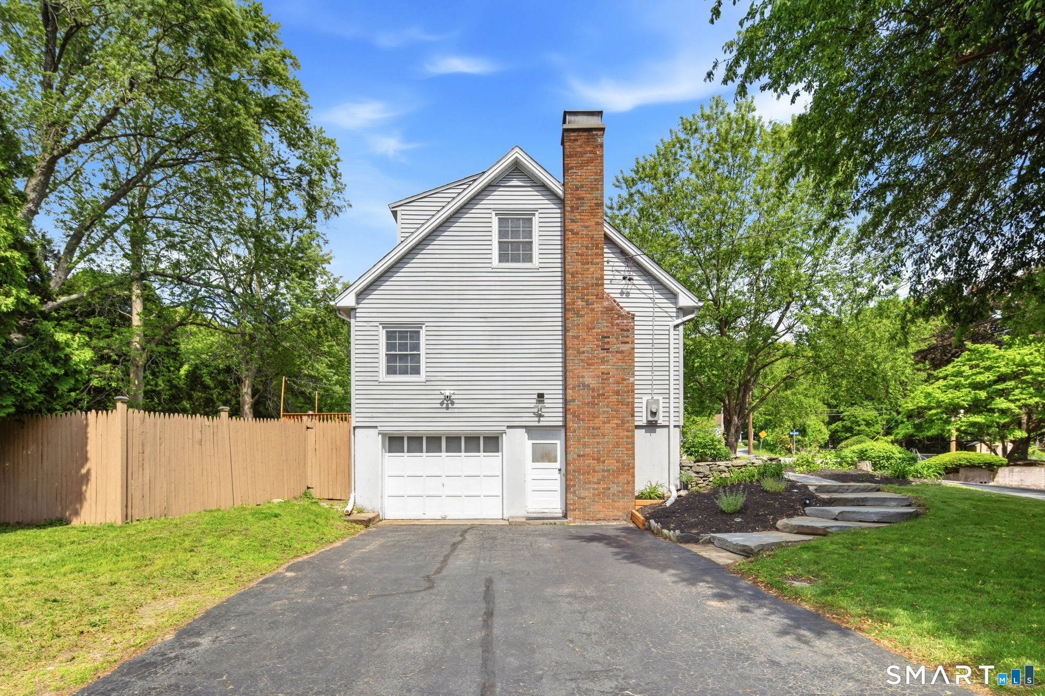229 Old Salem Road Norwich, CT 06360 - Photo 3 of 35