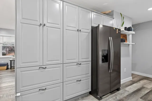 $369,900 | 195 Woodstock Lane, Bristol, VA 24201