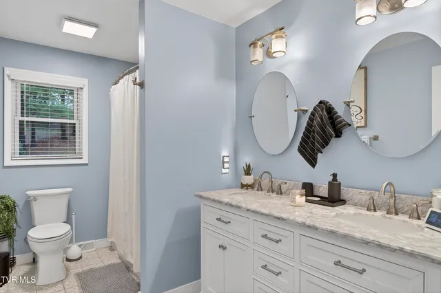 $369,900 | 195 Woodstock Lane, Bristol, VA 24201