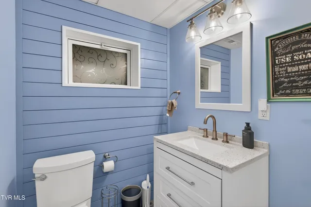 $369,900 | 195 Woodstock Lane, Bristol, VA 24201