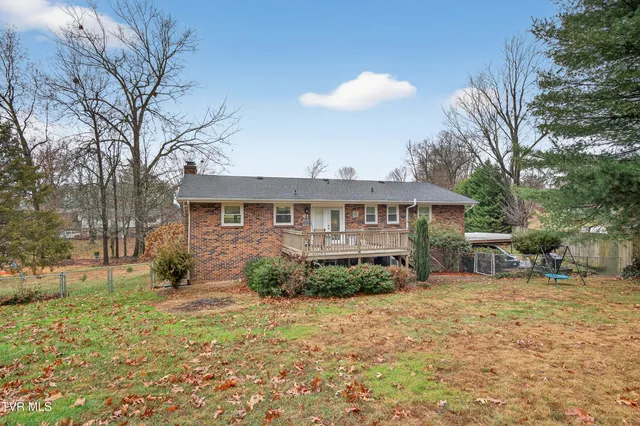 $369,900 | 195 Woodstock Lane, Bristol, VA 24201