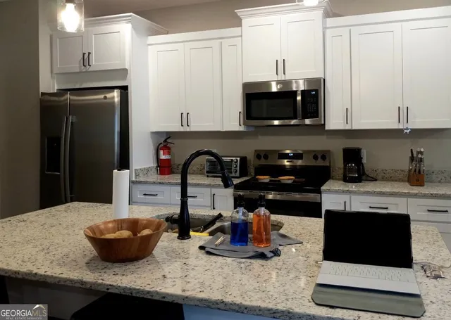 $700 | 409 North North Main Street, Statesboro, GA 30458