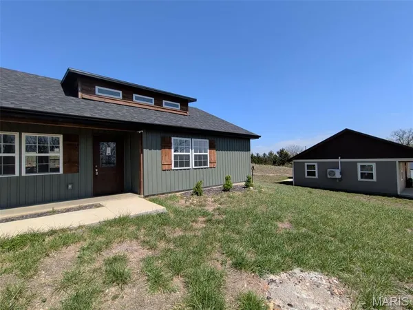 $169,900 | 102 South Lois Court, Mansfield, MO 65704